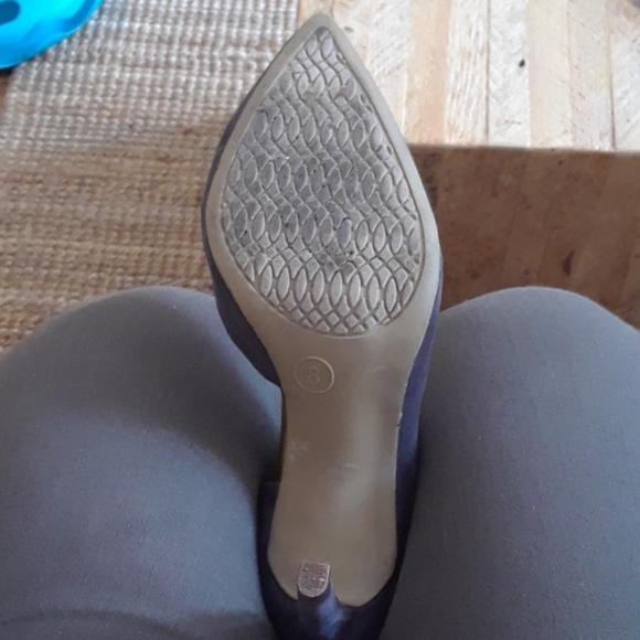 Grey faux suede open side heels - Picture 2 of 4